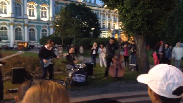 Белые ночи Санк-Петербурга. Уличные музыканты смотреть онлайн