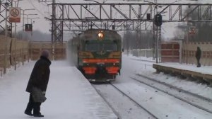 Электропоезд ЭД2Т-0023 станция Силикатная