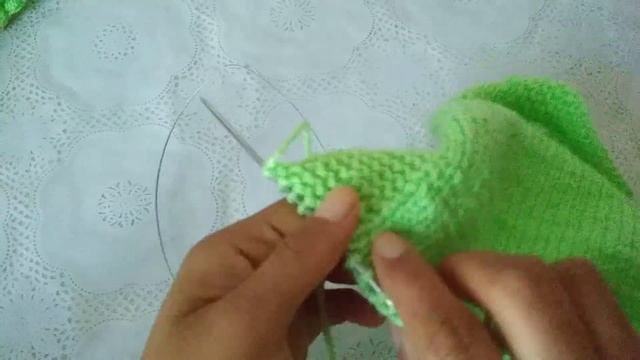 Жилетка спицами "ОЧАРОВАНИЕ" от пол года и больше часть1 смотреть онлайн