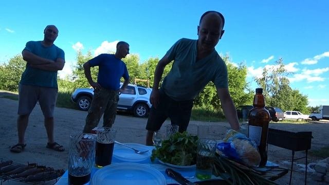 Летняя туса в гараже, приехал Андрей (Гараж НН)\ Коптим рыбу