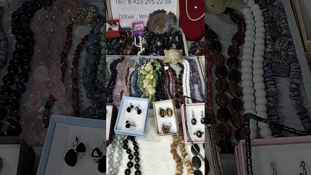 бусы и браслеты из натурального камня