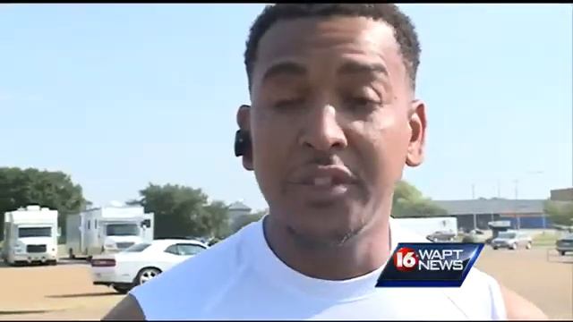 Residents react to water alert смотреть онлайн