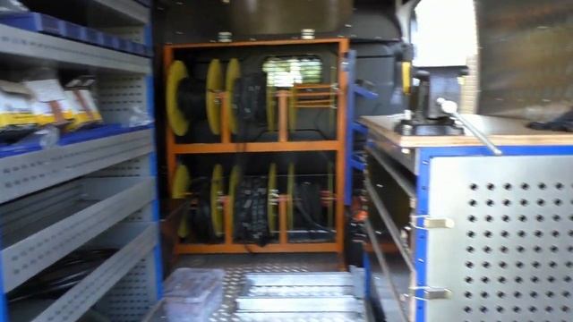Мобильная мастерская на базе Ford Transit для ремонта рукавов РВД и гидрооборудования.