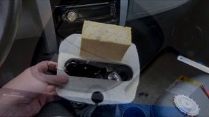 Установка плафона штурманского света с очечником в Ларгус