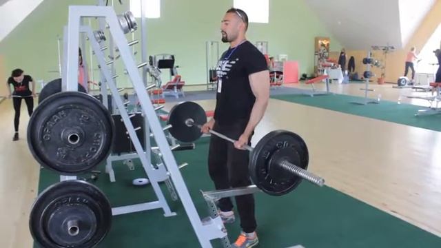 90 на бицепс подъем!