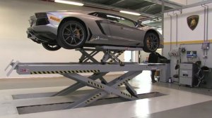 Ножничный подъёмник со вторым уровнем под сход-развал