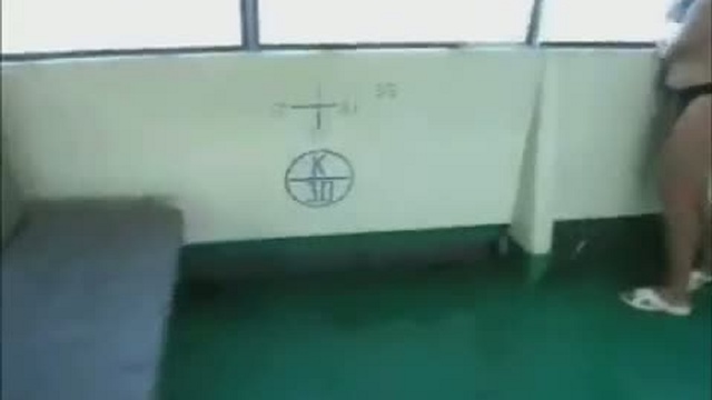 прыгнул...