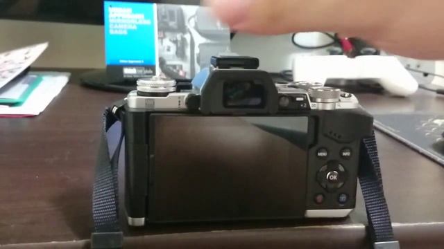 Olympus OM-D E-M5 Mark II Review смотреть онлайн