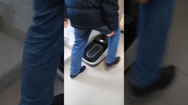 Ламинатор обуви вместо бахил смотреть онлайн