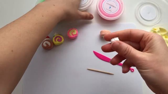 Мастер-класс: Рулеты. Лепим еду для кукол из воздушного пластилина