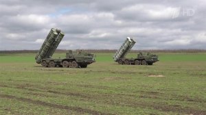 В День войск ПВО зенитчики, как и в любой другой день, стоят на боевом дежурстве