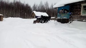Чистим снег самодовольным ножом на каракате