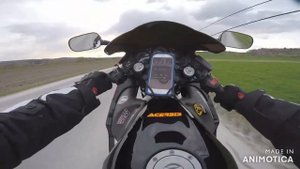 Honda cbr 600 f4 wheelies speed passing cbr600f4I R6