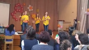 Танец на 8 марта, 9 класс