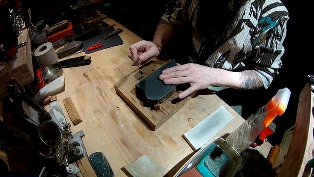 Чёрный базальт   Природный заточной камень