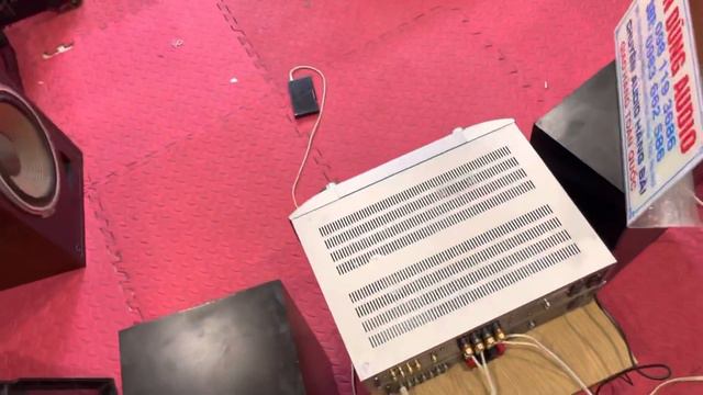 Loa nhỏ tiếng bass gớm như loa bass 30-40. 4,8 triệu đôi loa, amply 2,6 triệu. Tổng 7,4 triệu смотреть онлайн