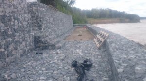 Берегоукрепление габионами