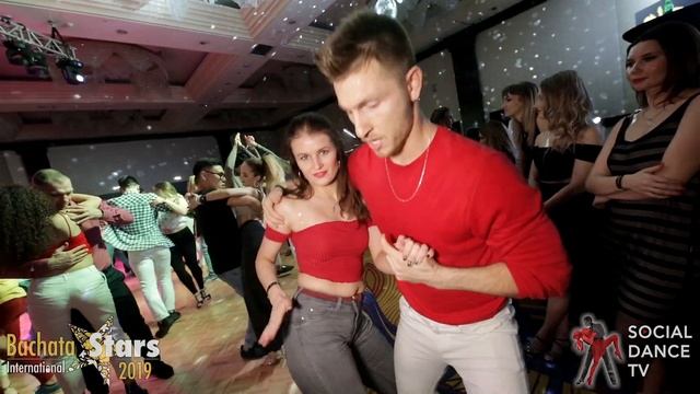 Oner Alp & Tatiana Medvedeva - Social Dancing | X World Final Bachata Stars 2019 (Moscow, Russia) смотреть онлайн
