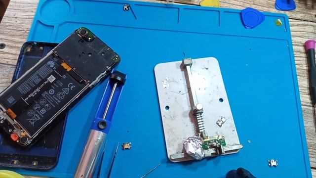 Замена USB на Huawei Y5 2018 (DRA-L21) смотреть онлайн