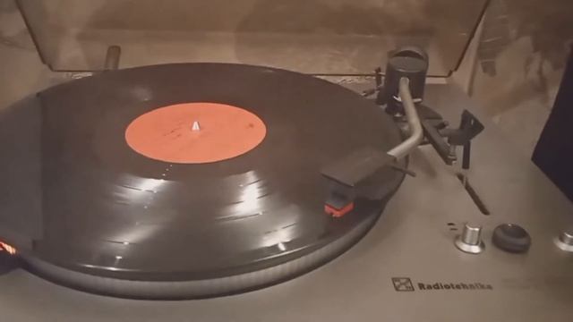 Радиотехника эп-101 с китайской головкой звукоснимателя. смотреть онлайн