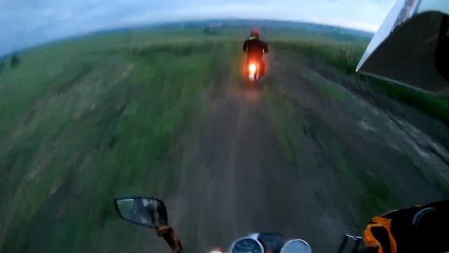 Катаем по полям. Нашли Ежа смотреть онлайн