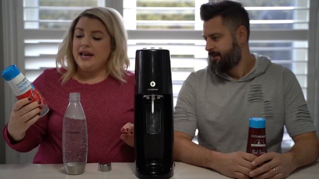 SODASTREAM GIVEAWAY | 3 MUST-HAVE KITCHEN GADGETS | Vlogmas 2018, Episode 18 смотреть онлайн