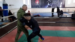 Тренировка на лапах Сергей Саакян и тренер Геворг Саргсян 18.01.2022г.