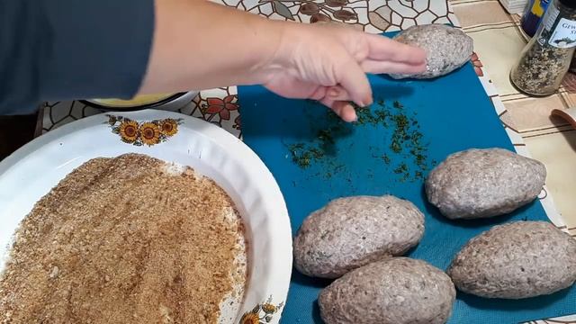 КОТЛЕТА ПО ДОНБАССКИ смотреть онлайн