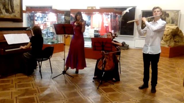 Менуэт смотреть онлайн