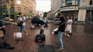Рома Руденко / После дождя / КИТАЙ (KIT-I). Уличные музыканты на Арбате. Москва 2021