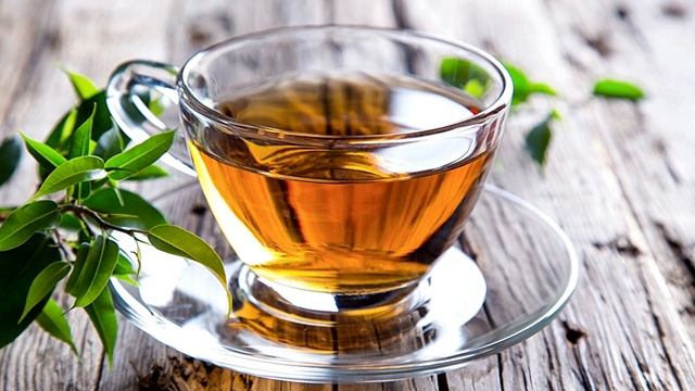 ВЧЕРАШНИЙ ЧАЙ: ПОЛЬЗА И ВРЕД смотреть онлайн