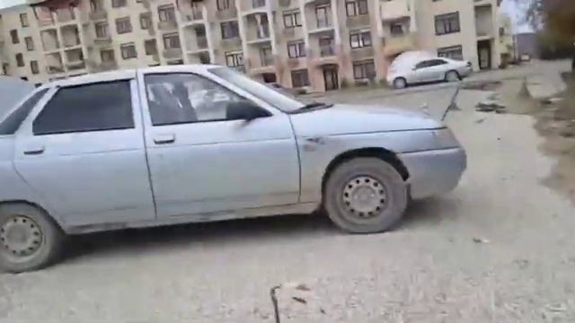 Заливка бетона на парковке рядом с домом Мирная 11к3 в ЖК Холидей Хаус Сукко смотреть онлайн