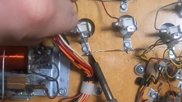 Eight Ball Deluxe Lighting Pt2 смотреть онлайн