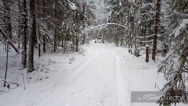 Тестирую на проходимость багги по сугробам.