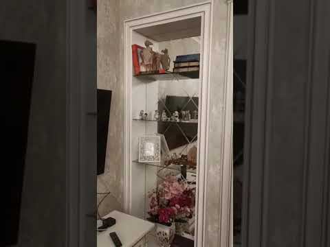 Встроенный шкаф-витрина