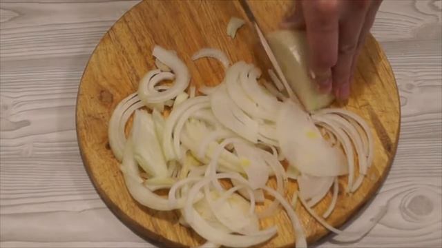 Печень говяжья томленная в сливках. Любимые рецепты Натальи Калниной.