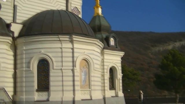 Форосская Церковь Воскресения Христова. Служба