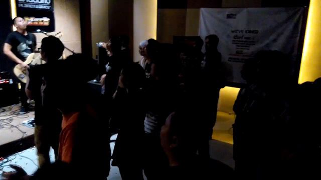 Avenue - Resistance (Muse Cover) смотреть онлайн