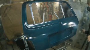 НИВА.Красим крышку багажника.герметим швы. Body repair.