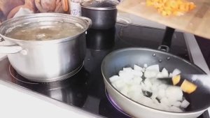 Куриный суп. Суп с куриными потрошками