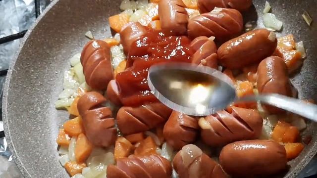 Быстрый и вкусный ужин/рис?/подлива с сосисками за 15 МИНУТ!)))