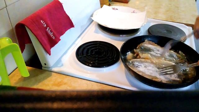 Скумбрия жареная. Просто ужин. смотреть онлайн