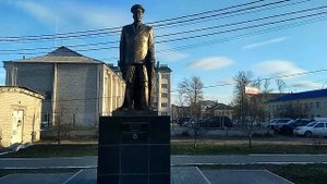 ПАМЯТНИК МАРГЕЛОВУ! ГОРОД РОССОШЬ!