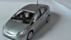 Обзор на масштабную модель Toyota Prius за стоимость журналки (10$)