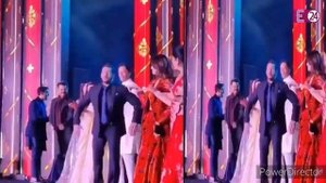 Южные актеры Рам Чаран и НТР младший пытаются научить Салмана Кхана танцевать _ куролесит ру