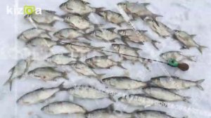 Мобильная палатка на санях для зимней рыбалки.  Mobile tent on a sled for ice fishing