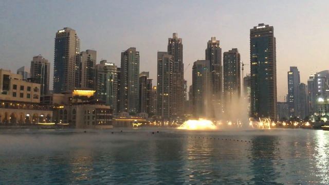 Поющий фонтан в Дубае смотреть онлайн