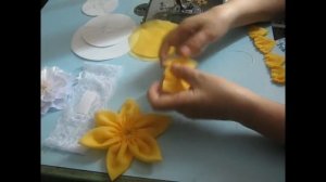Цветок (канзаши) из ткани для декора, своими руками
