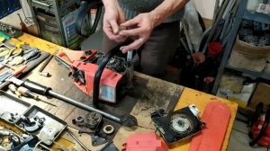 Бензопила "Husqvarna" не работает.