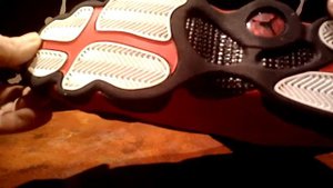 Кроссовки. Air Jordan 13 Retro "Bred". Обзор